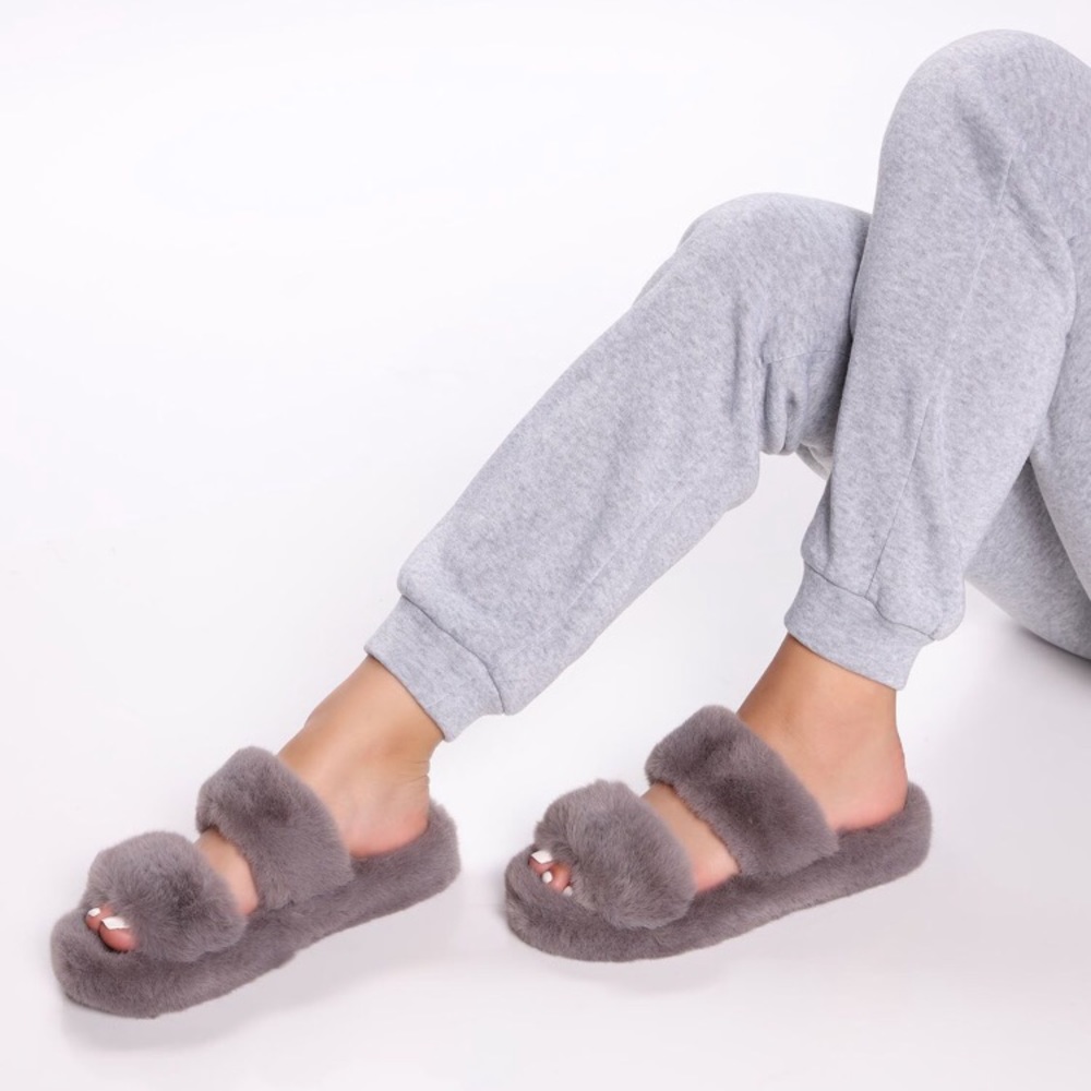 FASHION NOVA HONEY IM HOME SLIPPERS